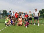 uczestnicy turnieju tenisowego o Puchar Wójta Gminy Zielonki